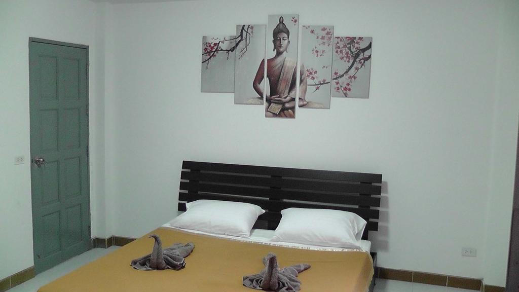 Feng Shui House Hotel Patong Room photo