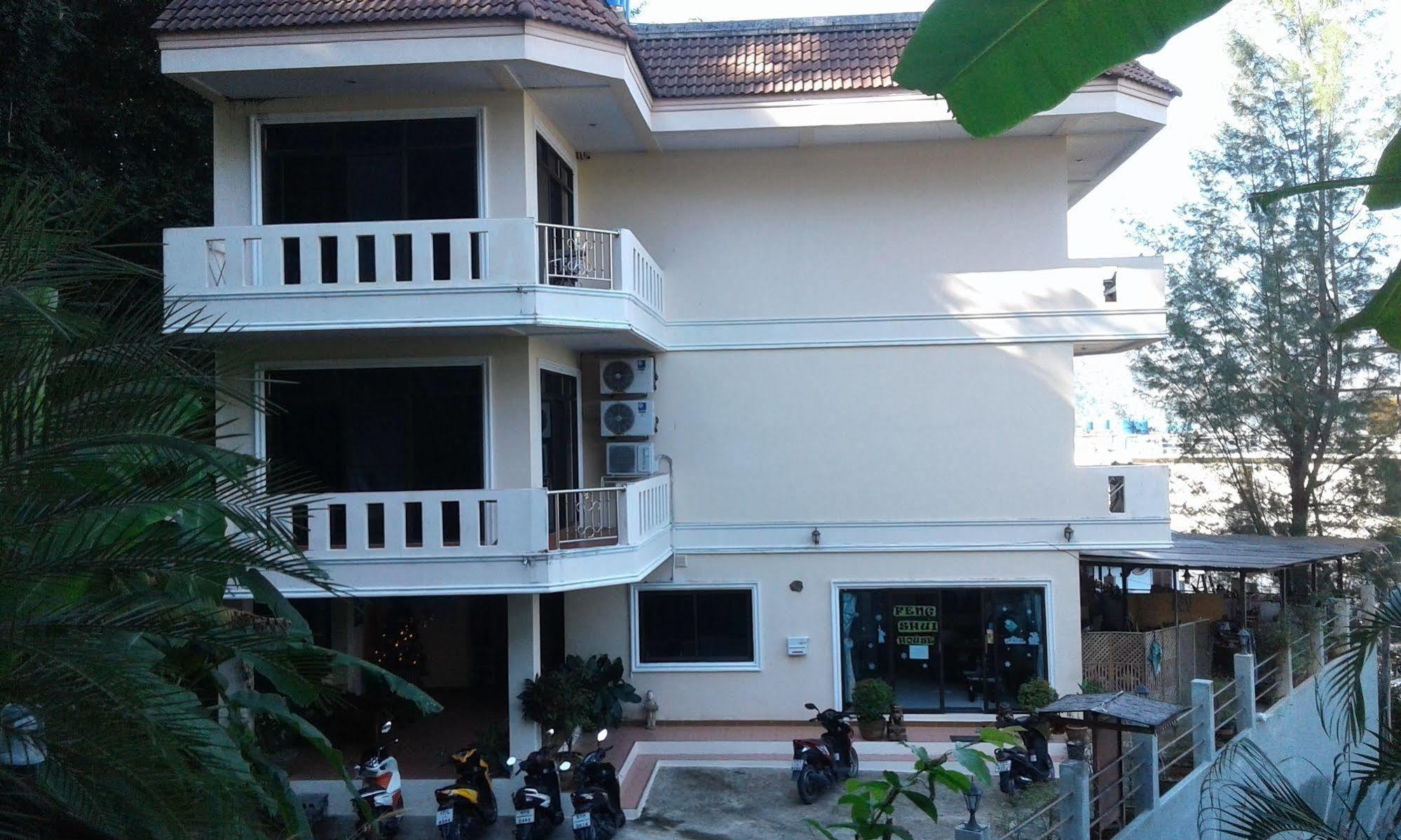 Feng Shui House Hotel Patong Exterior photo